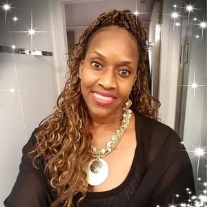 Meet your Posher, Toni